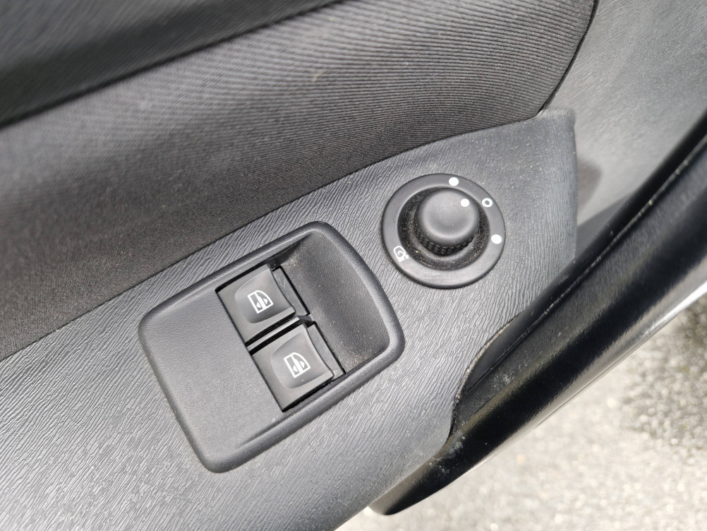 Acheter Renault Kangoo 2 Kangoo Blue dCi 95 Business 5p occasion dans les concessions du Groupe Faurie