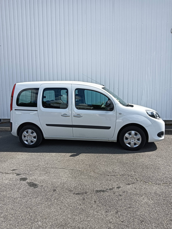 Acheter Renault Kangoo 2 Kangoo dCi 90 Energy Zen 5p occasion dans les concessions du Groupe Faurie