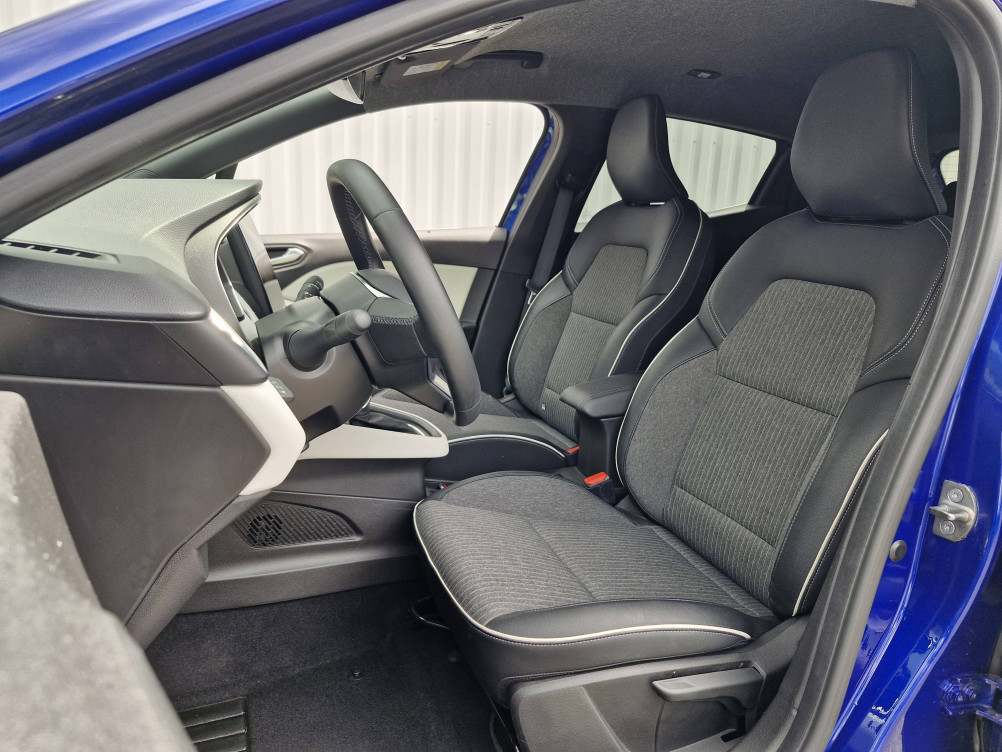 Acheter Renault Clio 5 Clio E-Tech full hybrid 145 Techno 5p occasion dans les concessions du Groupe Faurie