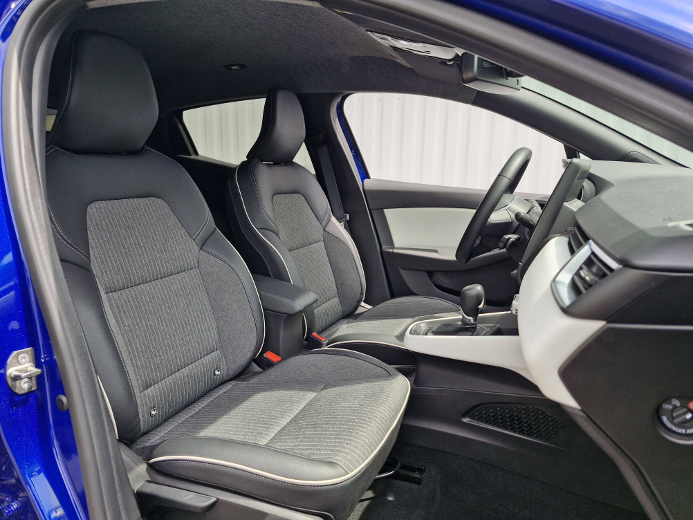 Acheter Renault Clio 5 Clio E-Tech full hybrid 145 Techno 5p occasion dans les concessions du Groupe Faurie