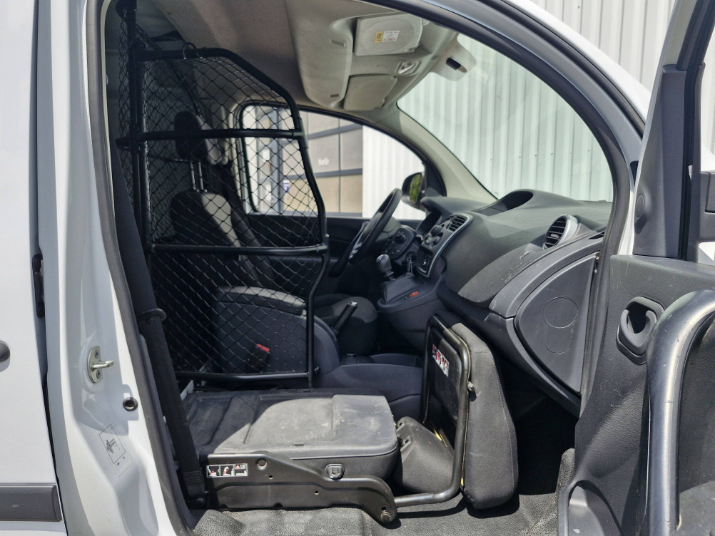 Acheter Renault Kangoo Express 2 KANGOO EXPRESS BLUE DCI 115 EXTRA R-LINK 5p occasion dans les concessions du Groupe Faurie