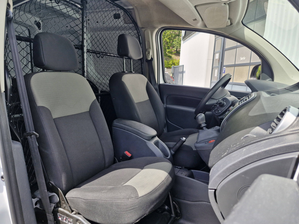 Acheter Renault Kangoo Express 2 KANGOO EXPRESS BLUE DCI 115 EXTRA R-LINK 5p occasion dans les concessions du Groupe Faurie