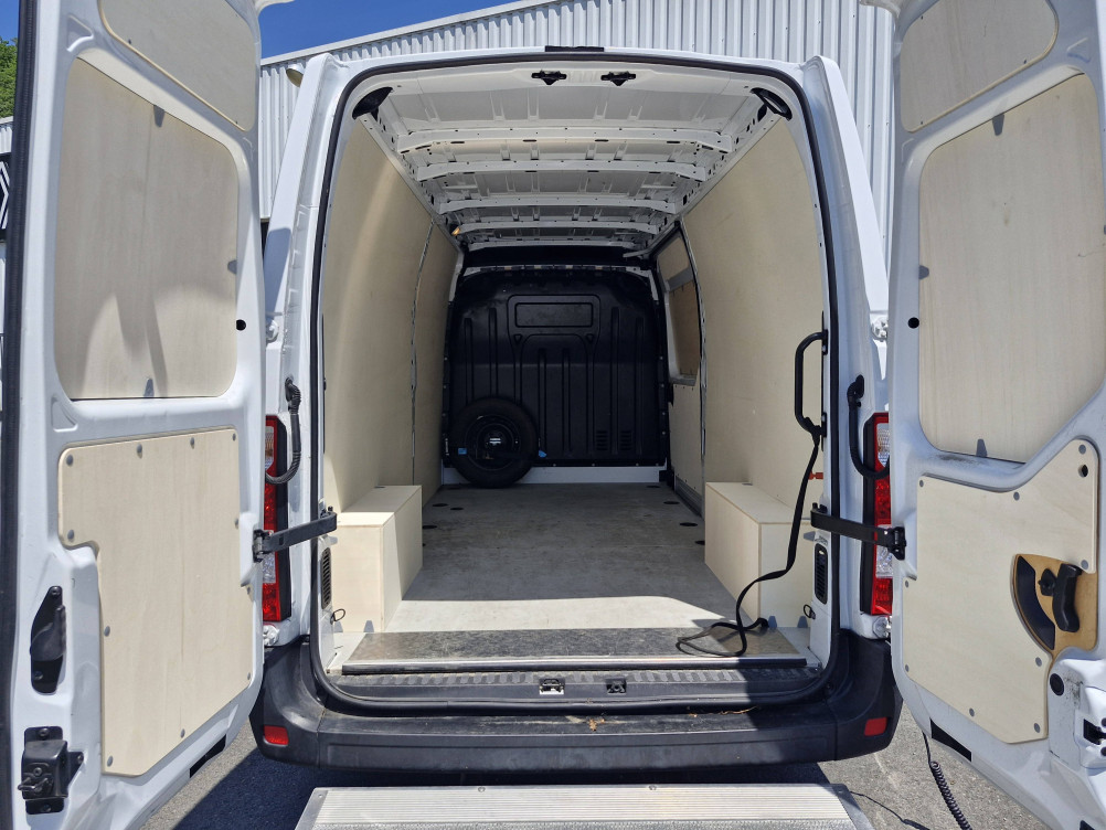 Acheter Renault Master 3 MASTER FGN TRAC F3500 L3H2 DCI 135 GRAND CONFORT 4p occasion dans les concessions du Groupe Faurie