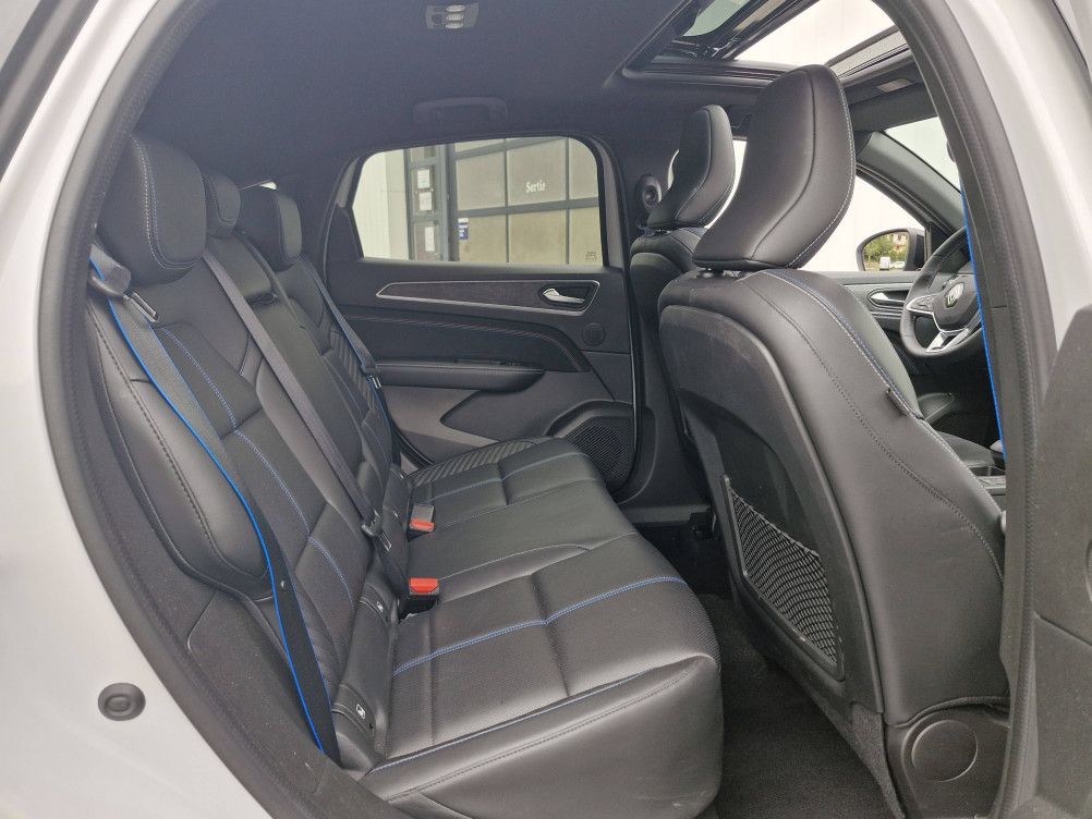 Acheter Renault Arkana Arkana E-Tech 145 - 23 esprit Alpine 5p occasion dans les concessions du Groupe Faurie
