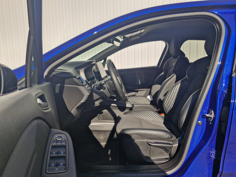 Acheter Renault Clio 5 Clio E-Tech full hybrid 145 Esprit Alpine 5p occasion dans les concessions du Groupe Faurie