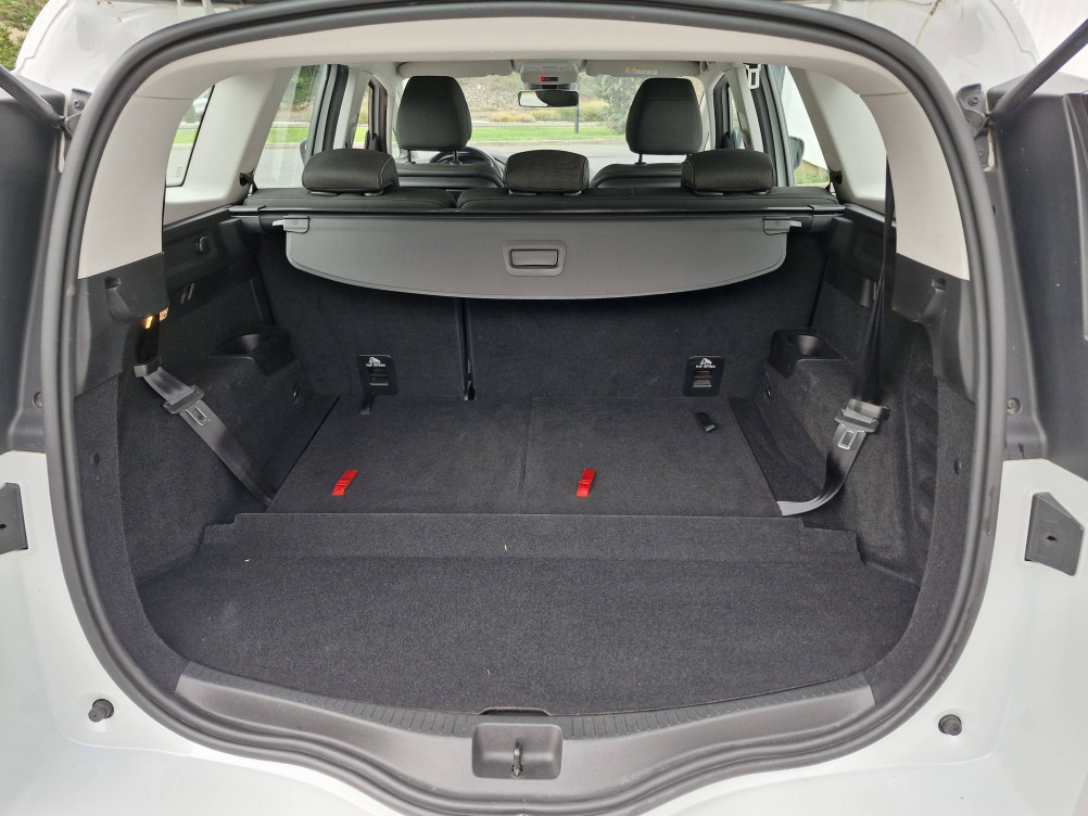 Acheter Renault Grand Scenic 4 Grand Scénic TCe 130 Energy Business 7 pl 5p occasion dans les concessions du Groupe Faurie