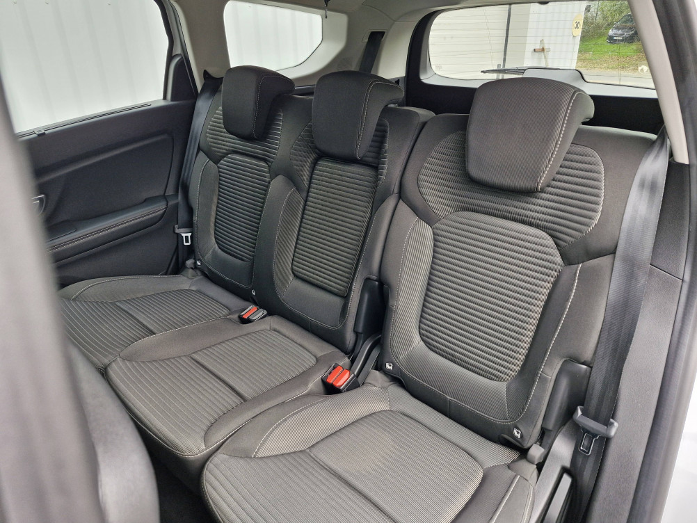 Acheter Renault Grand Scenic 4 Grand Scénic TCe 130 Energy Business 7 pl 5p occasion dans les concessions du Groupe Faurie