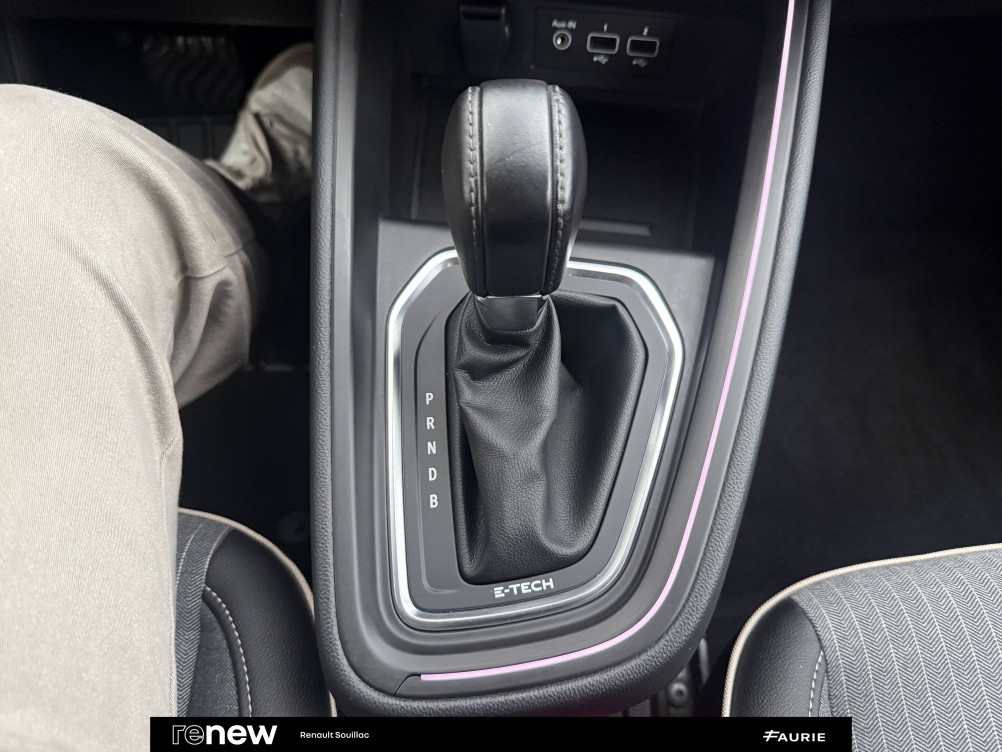 Acheter Renault Clio 5 Clio E-Tech 140 - 21N SL Lutecia 5p occasion dans les concessions du Groupe Faurie