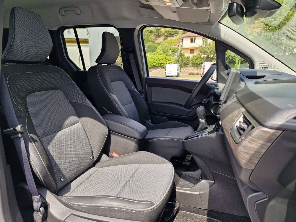 Acheter Renault Kangoo Electrique Kangoo E-Tech electrique EV45 DC 80kW Techno 5p neuf dans les concessions du Groupe Faurie