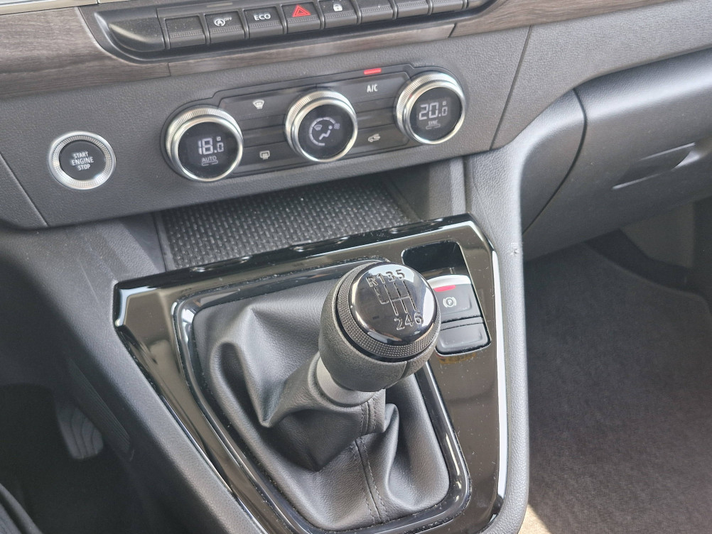 Acheter Renault Kangoo 3 Kangoo TCe 130 GSR2 Techno 5p neuf dans les concessions du Groupe Faurie