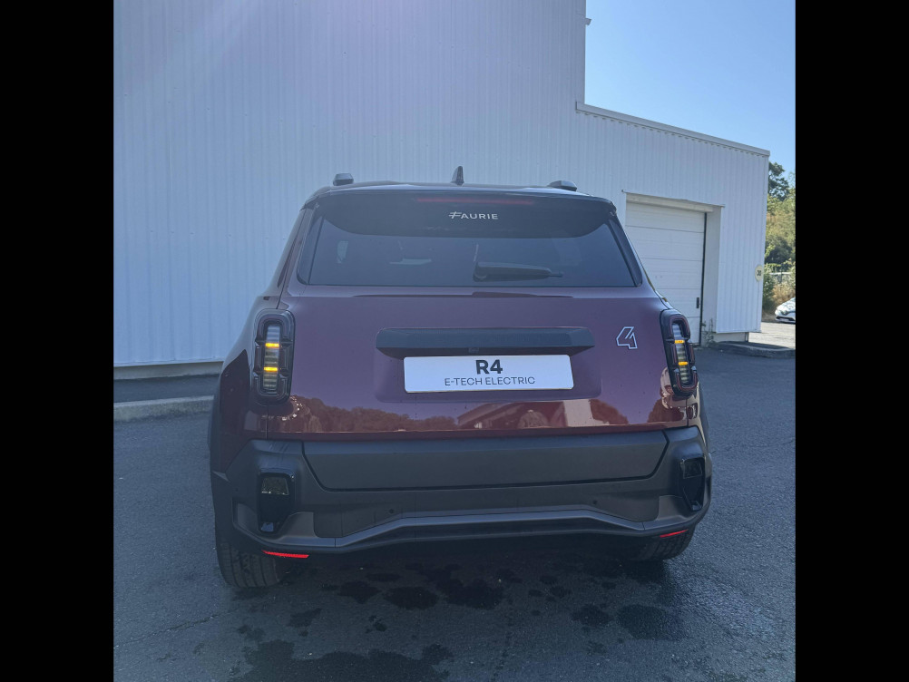 Acheter Renault Renault 4 Renault 4 E-Tech Electrique 150 ch autonomie confort Techno 5p neuf dans les concessions du Groupe Faurie
