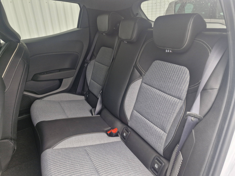 Acheter Renault Clio 5 Clio E-Tech full hybrid 145 ch GSR2 Techno 5p neuf dans les concessions du Groupe Faurie