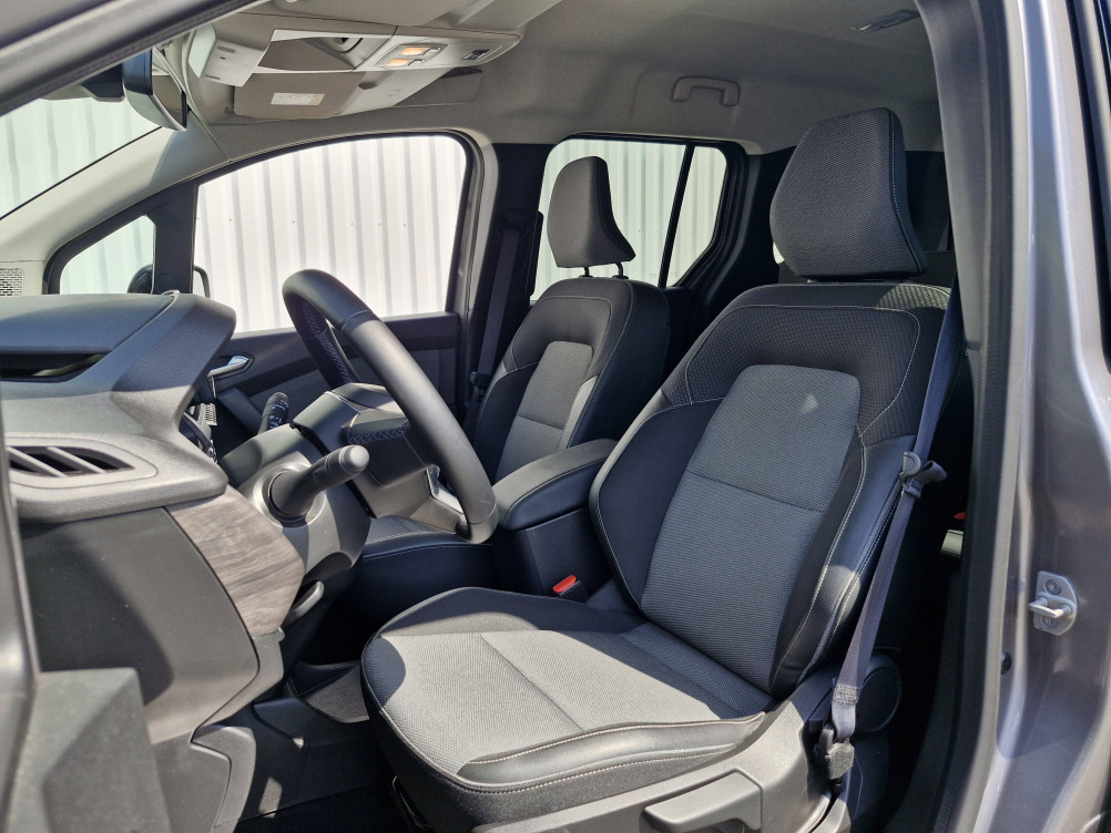 Acheter Renault Kangoo 3 Kangoo TCe 130 GSR2 Techno 5p neuf dans les concessions du Groupe Faurie