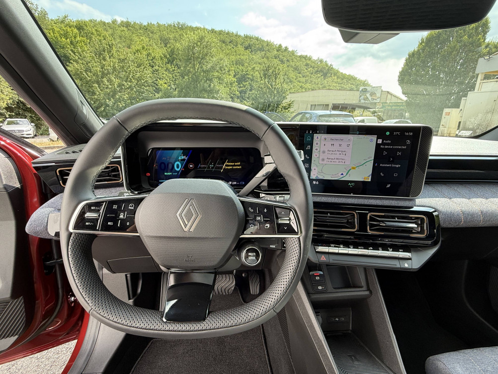 Acheter Renault Renault 4 Renault 4 E-Tech Electrique 150 ch autonomie confort Techno 5p neuf dans les concessions du Groupe Faurie