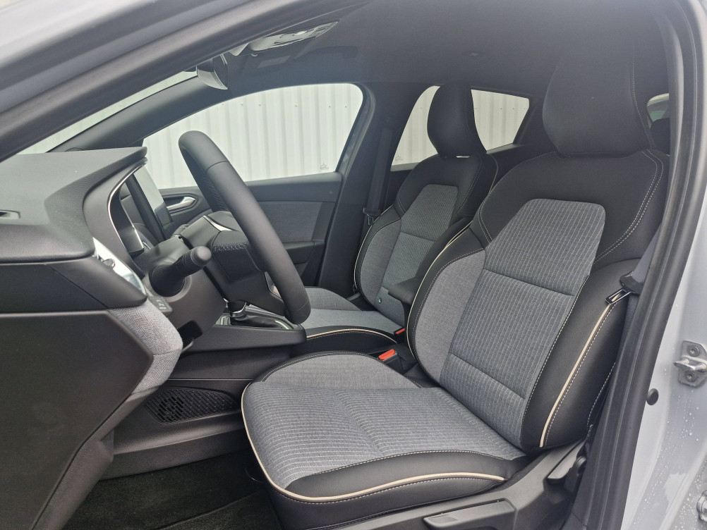 Acheter Renault Clio 5 Clio E-Tech full hybrid 145 ch GSR2 Techno 5p neuf dans les concessions du Groupe Faurie