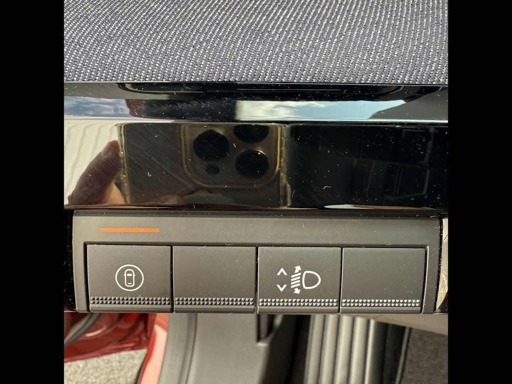 Acheter Renault Renault 4 Renault 4 E-Tech Electrique 150 ch autonomie confort Techno 5p neuf dans les concessions du Groupe Faurie