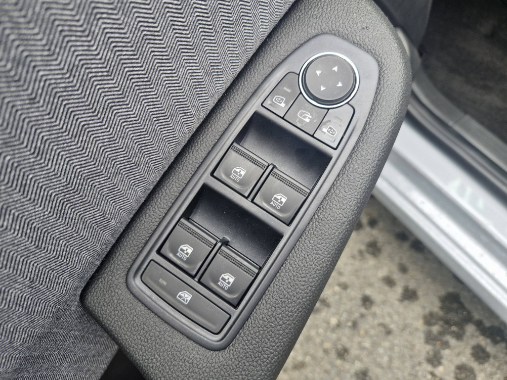 Acheter Renault Clio 5 Clio E-Tech full hybrid 145 ch GSR2 Techno 5p neuf dans les concessions du Groupe Faurie