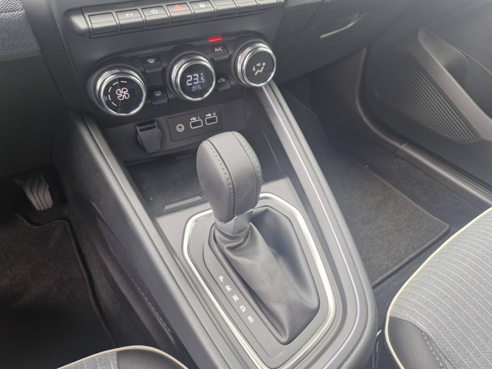 Acheter Renault Clio 5 Clio E-Tech full hybrid 145 ch GSR2 Techno 5p neuf dans les concessions du Groupe Faurie