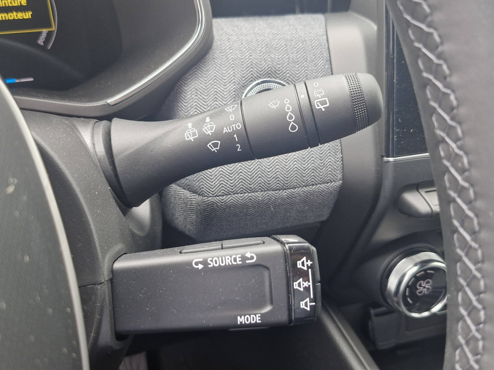 Acheter Renault Clio 5 Clio E-Tech full hybrid 145 ch GSR2 Techno 5p neuf dans les concessions du Groupe Faurie