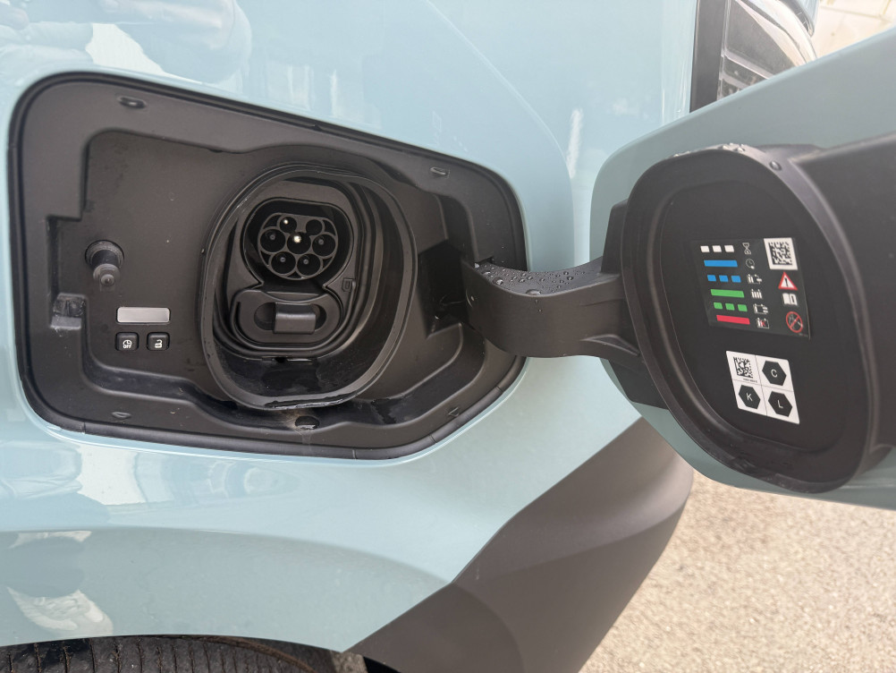 Acheter Renault Master Électrique MASTER ELECTRIQUE FGN L2H2 3T5 GRANDE AUTONOMIE ADVANCE 4p neuf dans les concessions du Groupe Faurie