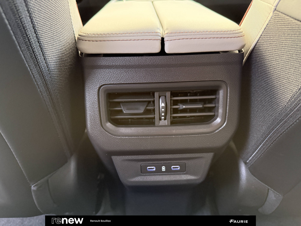 Acheter Renault Espace 6 Espace E-Tech full hybrid 200 GSR2 Iconic 5p occasion dans les concessions du Groupe Faurie