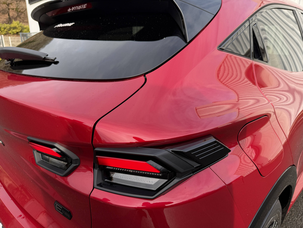 Acheter Renault Clio 6 Clio E-Tech full hybrid 160 ch esprit Alpine 5p neuf dans les concessions du Groupe Faurie