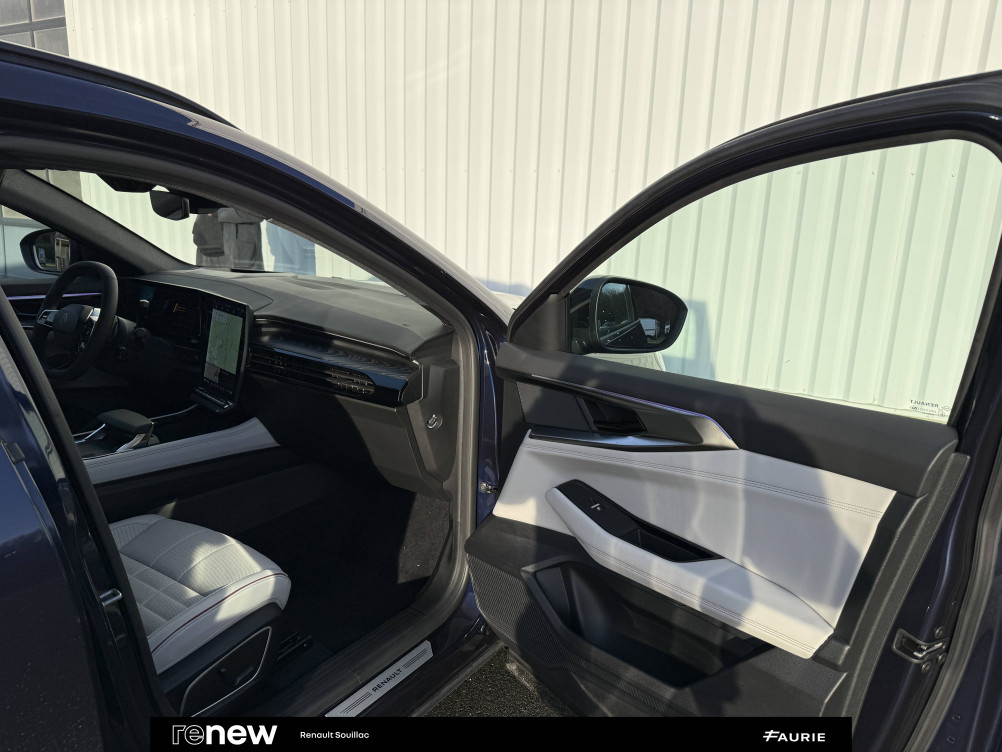 Acheter Renault Espace 6 Espace E-Tech full hybrid 200 GSR2 Iconic 5p occasion dans les concessions du Groupe Faurie