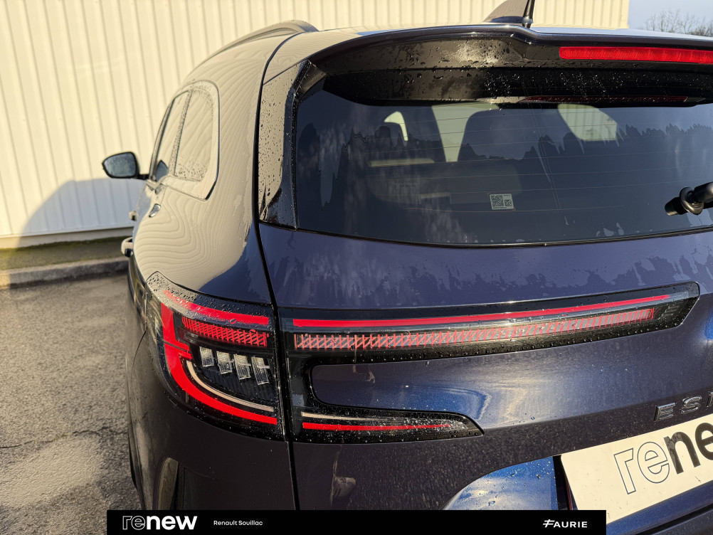 Acheter Renault Espace 6 Espace E-Tech full hybrid 200 GSR2 Iconic 5p occasion dans les concessions du Groupe Faurie