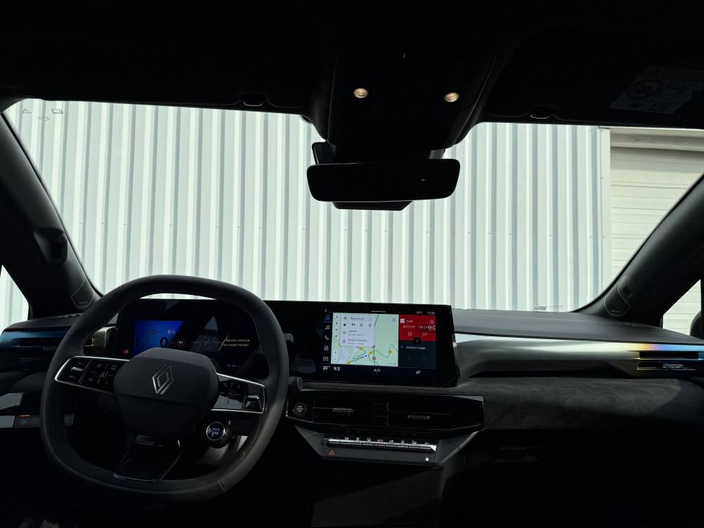 Acheter Renault Clio 6 Clio E-Tech full hybrid 160 ch esprit Alpine 5p neuf dans les concessions du Groupe Faurie