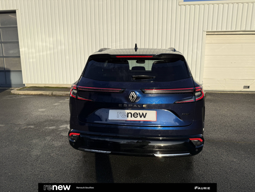 Acheter Renault Espace 6 Espace E-Tech full hybrid 200 GSR2 Iconic 5p occasion dans les concessions du Groupe Faurie
