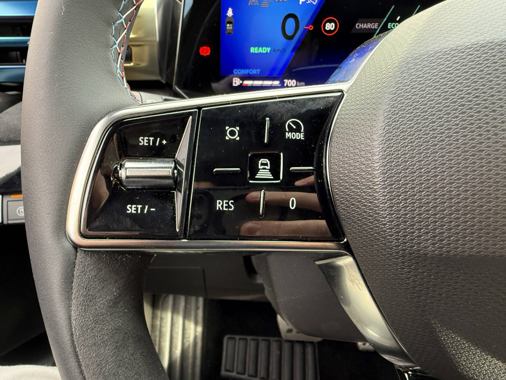 Acheter Renault Clio 6 Clio E-Tech full hybrid 160 ch esprit Alpine 5p neuf dans les concessions du Groupe Faurie