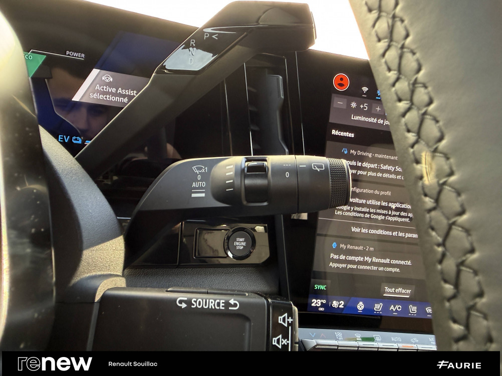 Acheter Renault Espace 6 Espace E-Tech full hybrid 200 GSR2 Iconic 5p occasion dans les concessions du Groupe Faurie