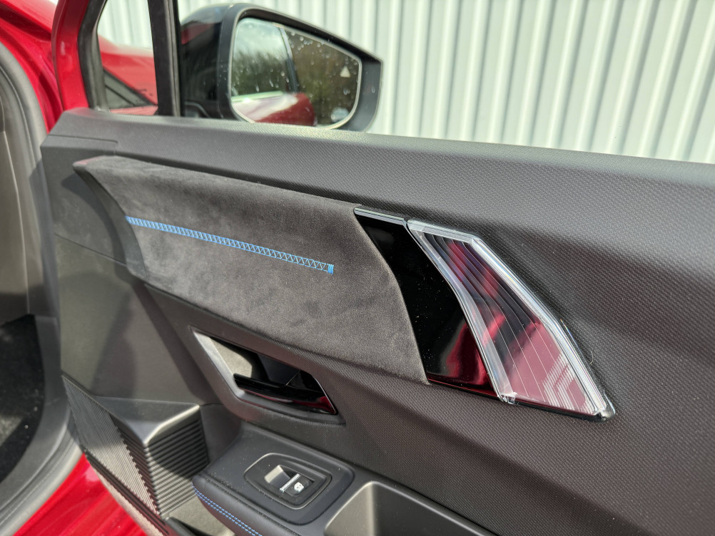 Acheter Renault Clio 6 Clio E-Tech full hybrid 160 ch esprit Alpine 5p neuf dans les concessions du Groupe Faurie