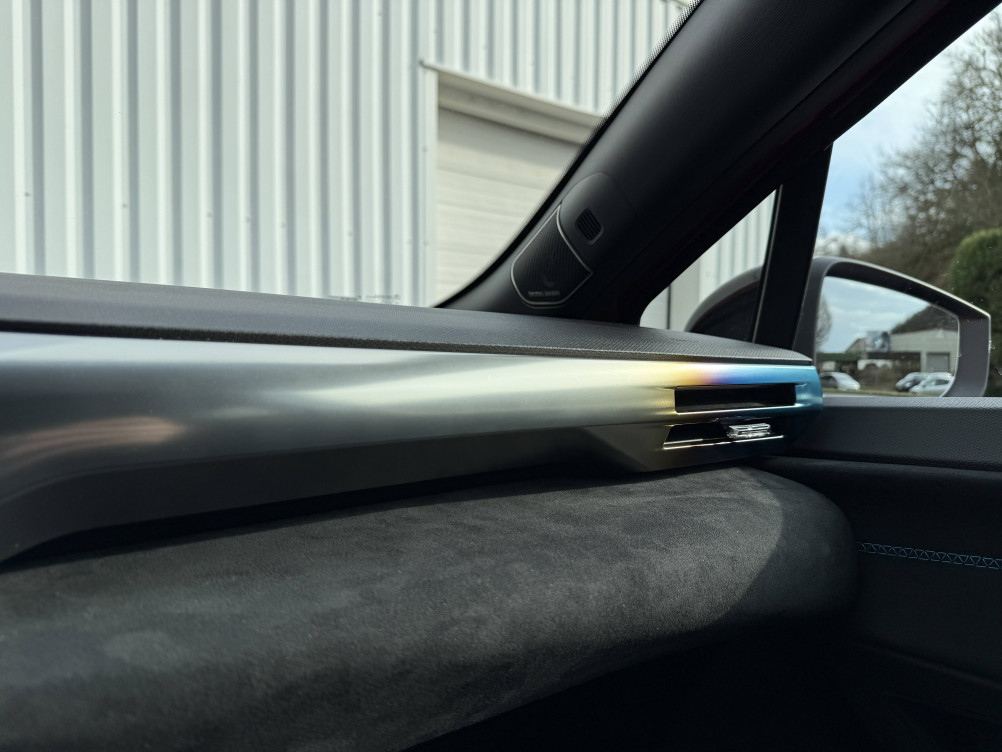 Acheter Renault Clio 6 Clio E-Tech full hybrid 160 ch esprit Alpine 5p neuf dans les concessions du Groupe Faurie