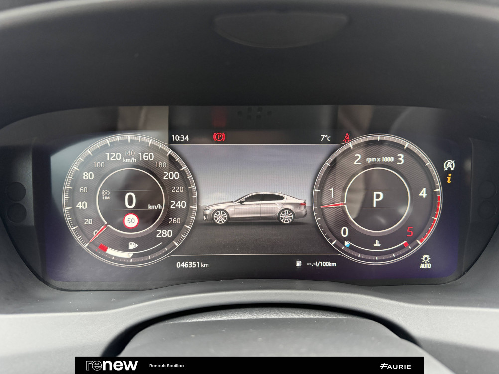 Acheter Jaguar XE XE D180 BVA R-Dynamic S 4p occasion dans les concessions du Groupe Faurie