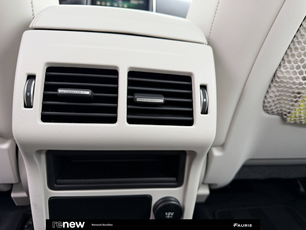 Acheter Jaguar XE XE D180 BVA R-Dynamic S 4p occasion dans les concessions du Groupe Faurie