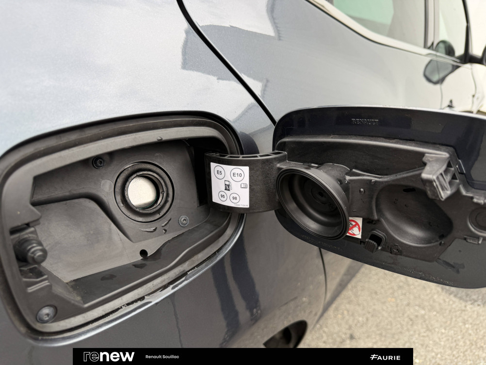 Acheter Renault Megane 4 Mégane IV Berline TCe 140 EDC FAP - 21N Intens 5p occasion dans les concessions du Groupe Faurie