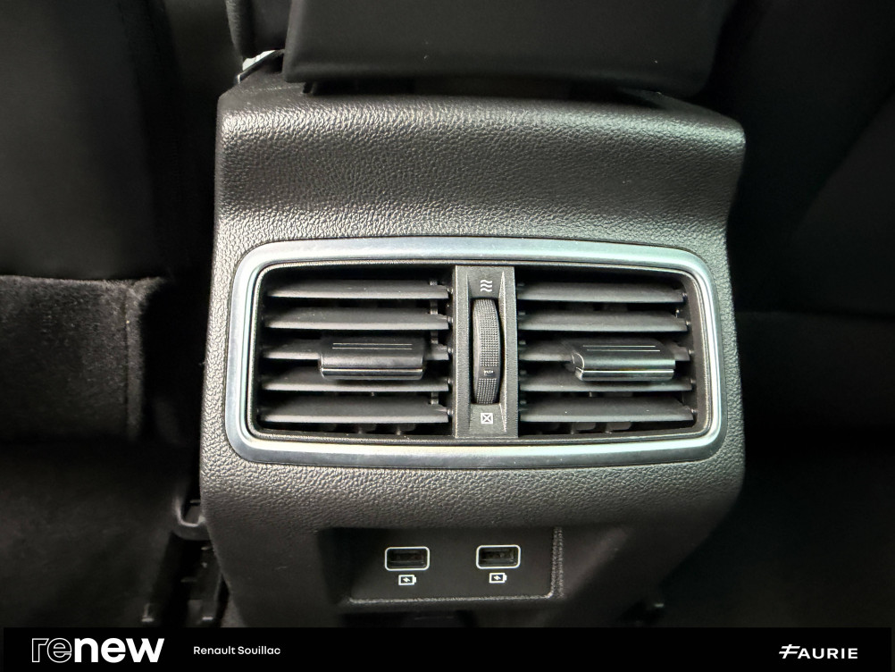 Acheter Renault Megane 4 Mégane IV Berline TCe 140 EDC FAP - 21N Intens 5p occasion dans les concessions du Groupe Faurie