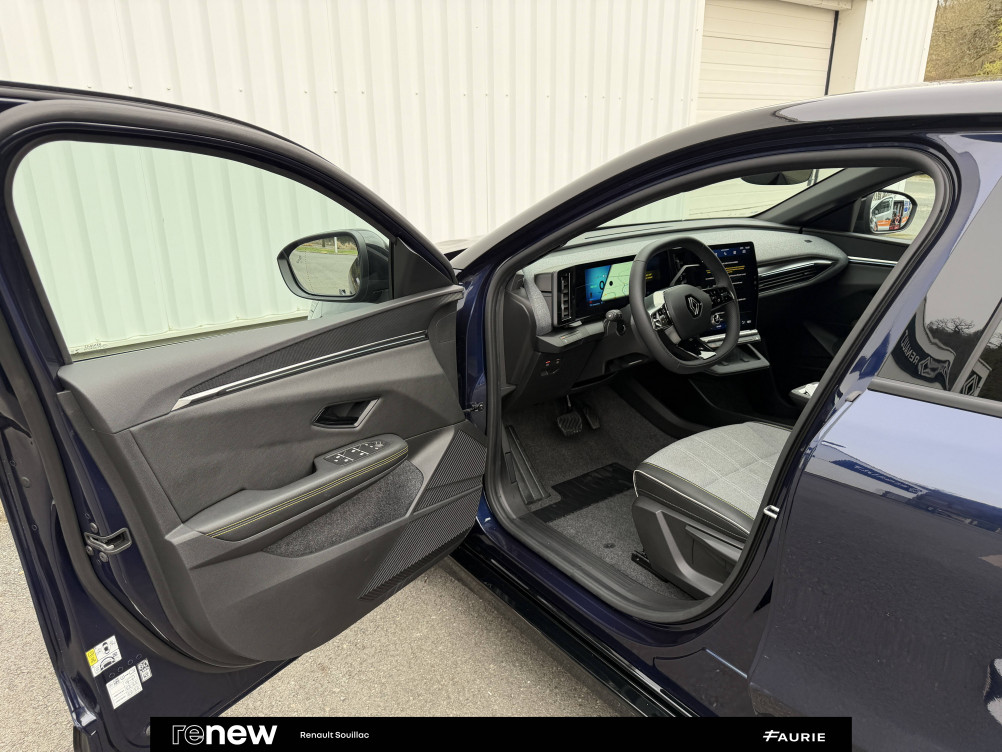 Acheter Renault Megane E-Tech Megane E-Tech 220 ch autonomie confort GSR2 Techno 5p occasion dans les concessions du Groupe Faurie