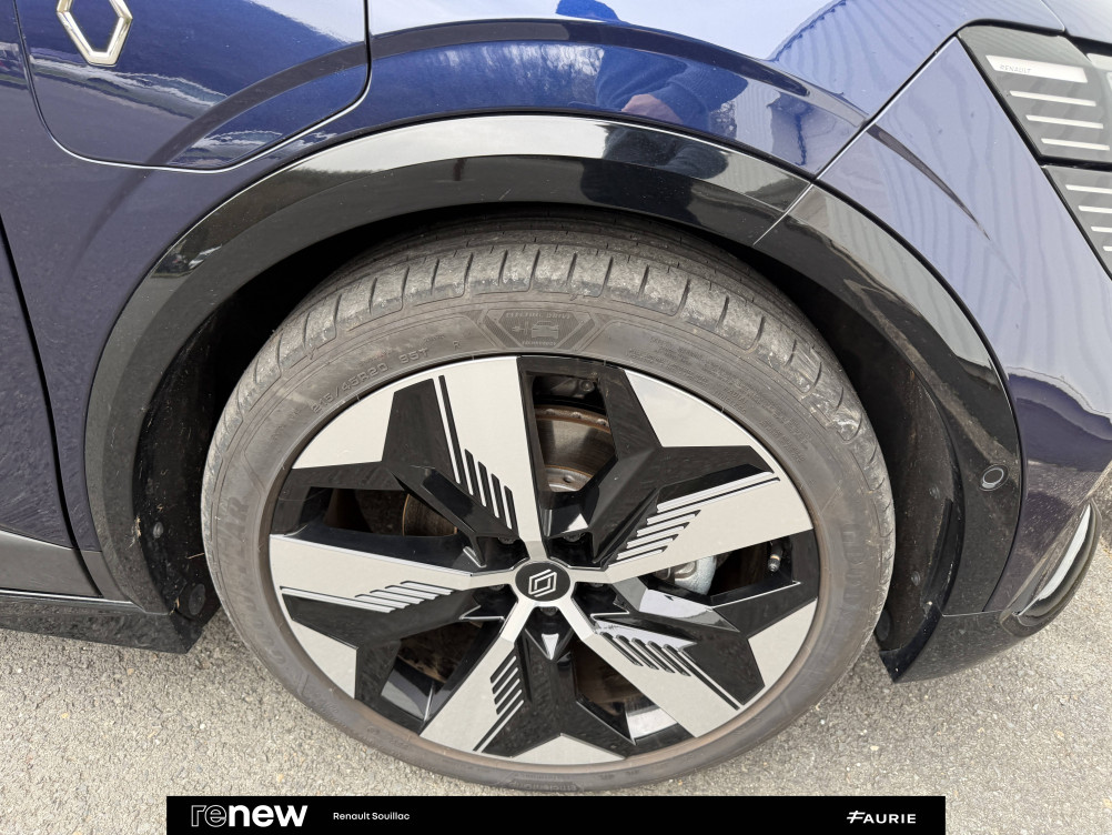 Acheter Renault Megane E-Tech Megane E-Tech 220 ch autonomie confort GSR2 Techno 5p occasion dans les concessions du Groupe Faurie