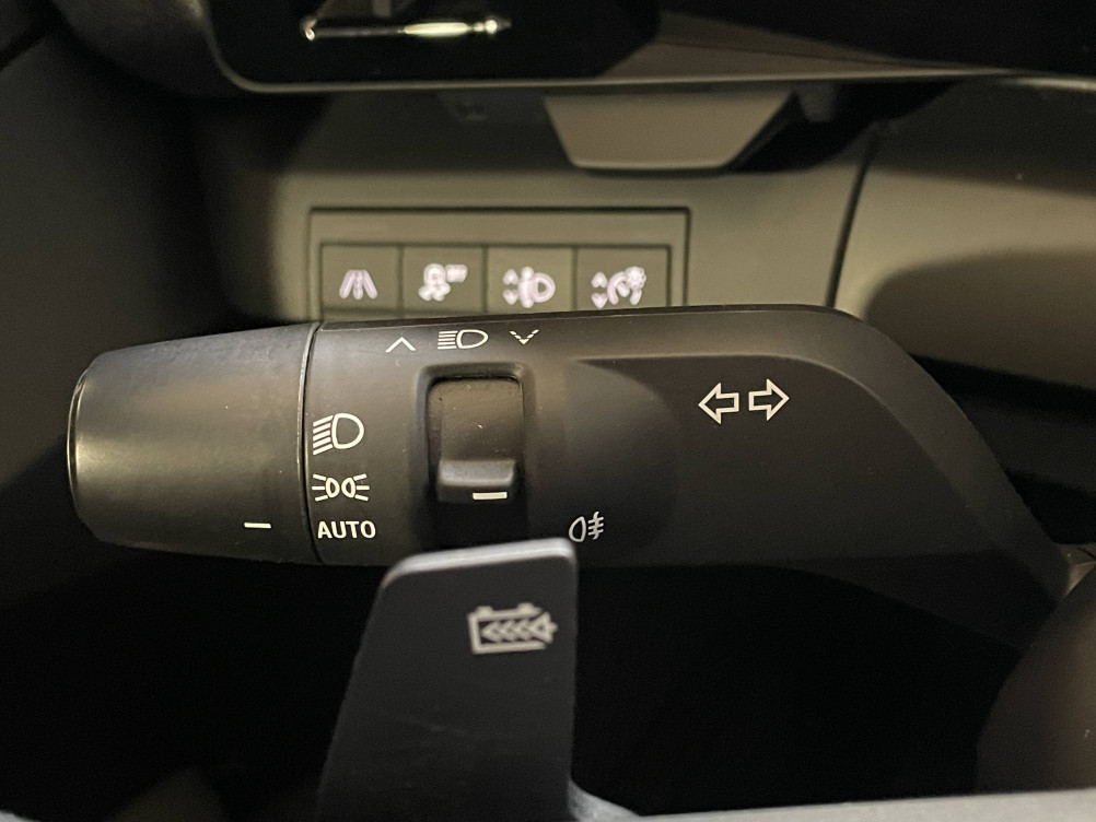 Acheter Renault Megane E-Tech Megane E-Tech EV40 130ch standard charge Equilibre 5p occasion dans les concessions du Groupe Faurie