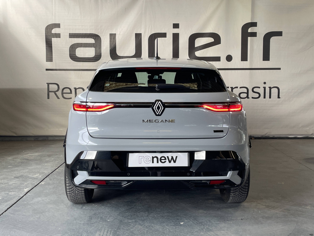 Acheter Renault Megane E-Tech Megane E-Tech EV40 130ch standard charge Equilibre 5p occasion dans les concessions du Groupe Faurie