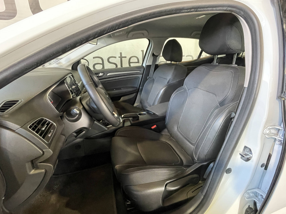 Acheter Renault Megane 4 Mégane IV Berline Blue dCi 115 EDC - 20 Business 5p occasion dans les concessions du Groupe Faurie