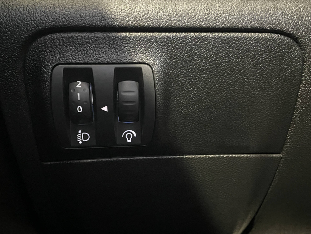 Acheter Renault Megane 4 Mégane IV Berline Blue dCi 115 EDC - 20 Business 5p occasion dans les concessions du Groupe Faurie