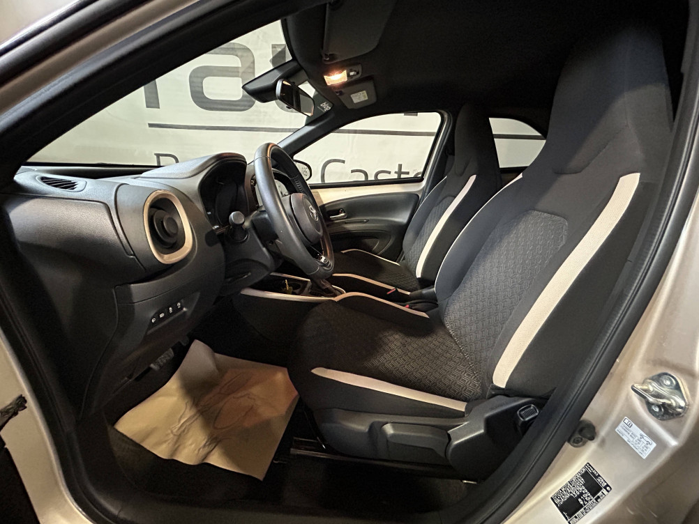 Acheter Toyota Aygo X Aygo X 1.0 VVT-i 72 S-CVT Design 5p occasion dans les concessions du Groupe Faurie