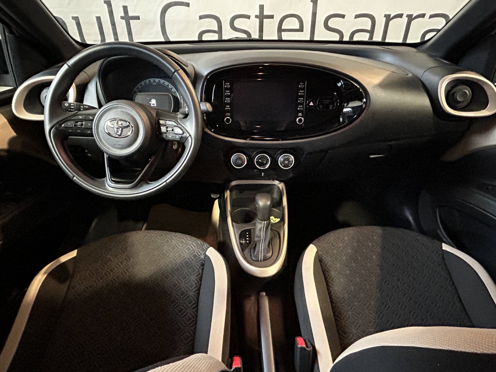 Acheter Toyota Aygo X Aygo X 1.0 VVT-i 72 S-CVT Design 5p occasion dans les concessions du Groupe Faurie