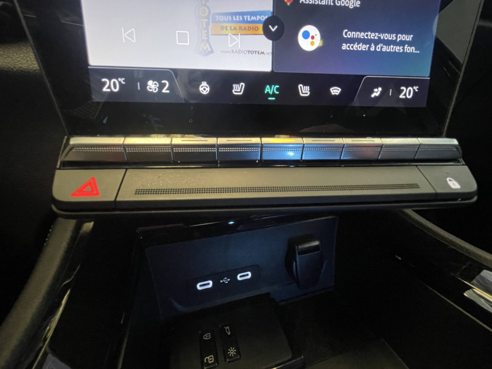 Acheter Renault Espace 6 Espace E-Tech hybrid 200 esprit Alpine 5p occasion dans les concessions du Groupe Faurie