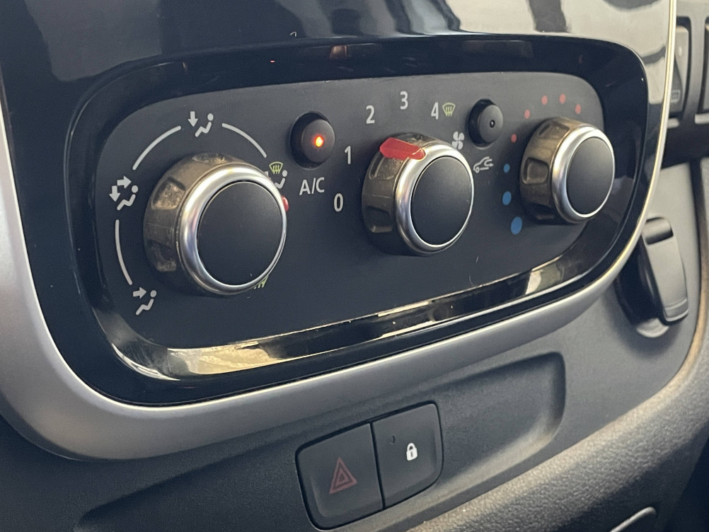 Acheter Renault Trafic 3 TRAFIC FGN L1H1 1000 KG DCI 120 GRAND CONFORT 4p occasion dans les concessions du Groupe Faurie