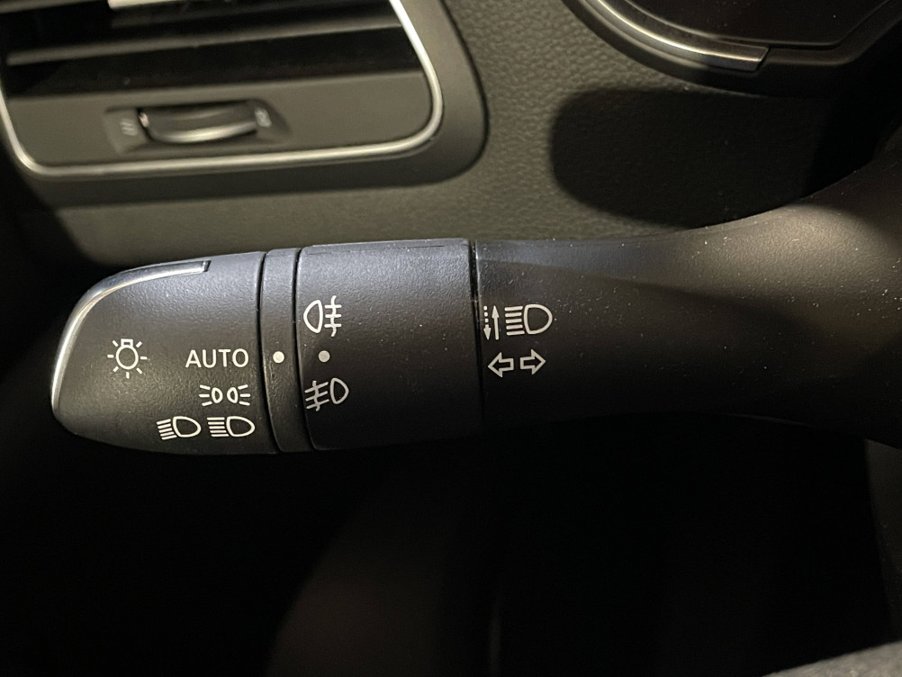 Acheter Renault Megane 4 Megane IV Berline Blue dCi 115 EDC Techno 5p occasion dans les concessions du Groupe Faurie