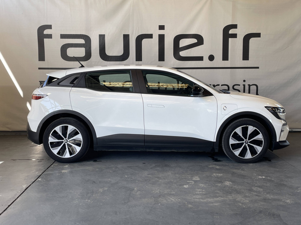 Acheter Renault Megane E-Tech Megane E-Tech EV60 130ch super charge Evolution ER 5p occasion dans les concessions du Groupe Faurie